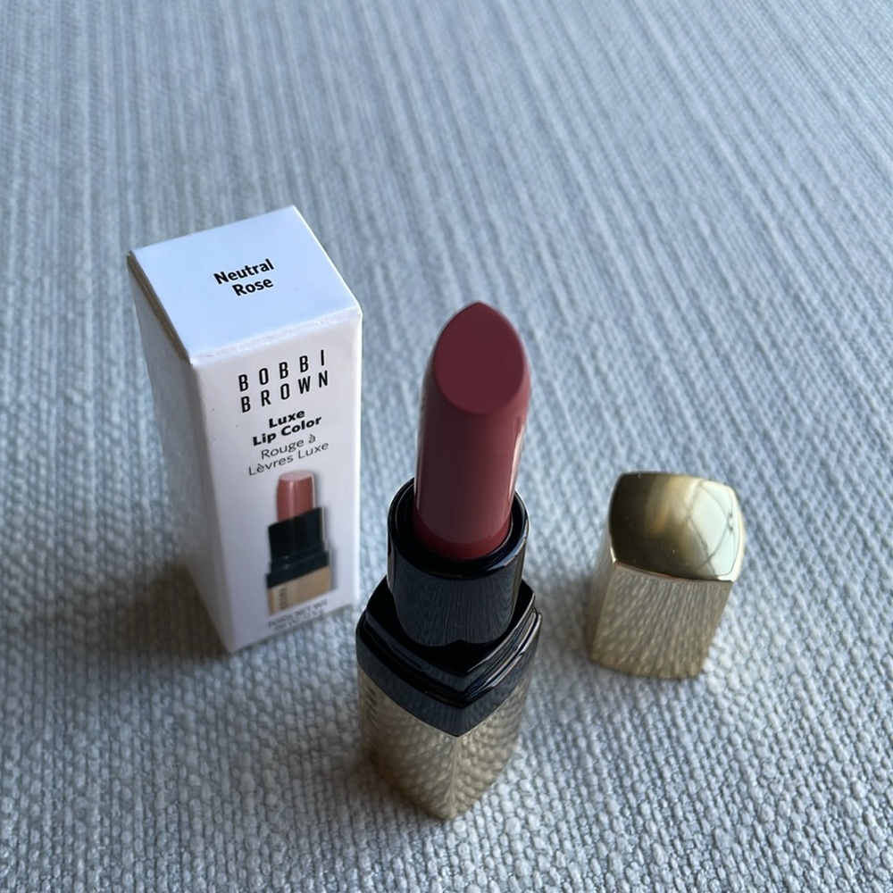 Bobbi Brown mini luxe lipstick in neutral rose - Picture 11 of 14